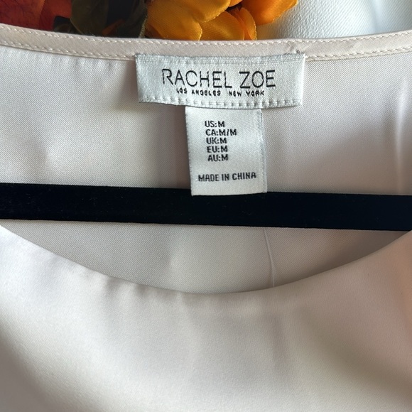 Rachel Zoe Cream champagne front-lined 3d floral statin style blouse size M nwot - Picture 5 of 11